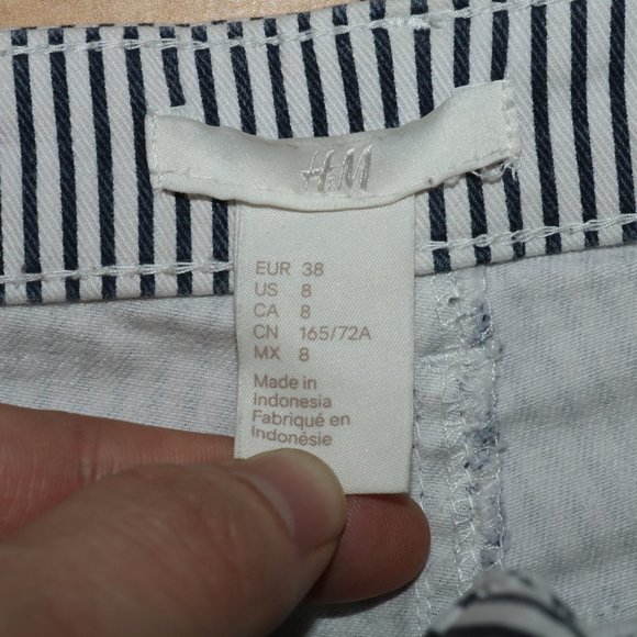 H&M Striped Shorts Waist 30 - Length 10.5 - Picture 3 of 5